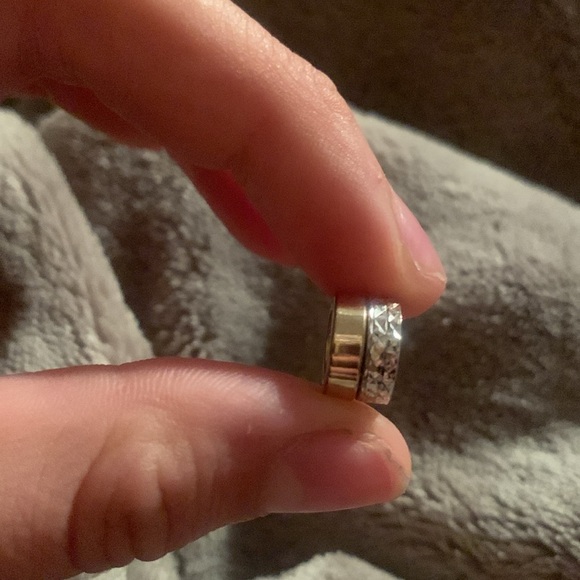 Lovely 10k Two Toned Circle Pendant - Picture 3 of 4